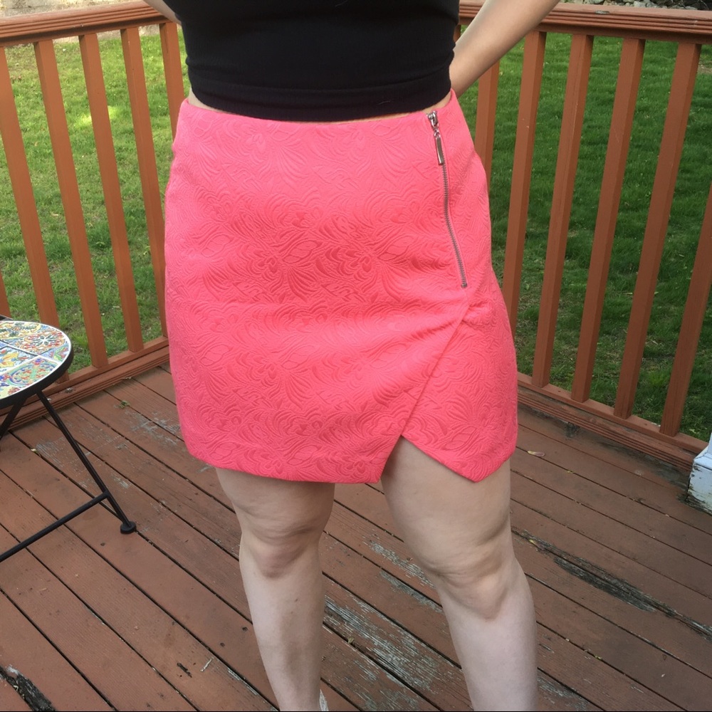 Forever 21 Coral Embossed Mini Skirt